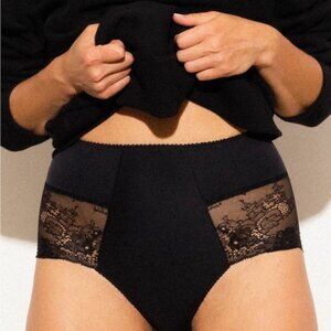 Fortnight Ivy High Waisted Lace Underwear S black